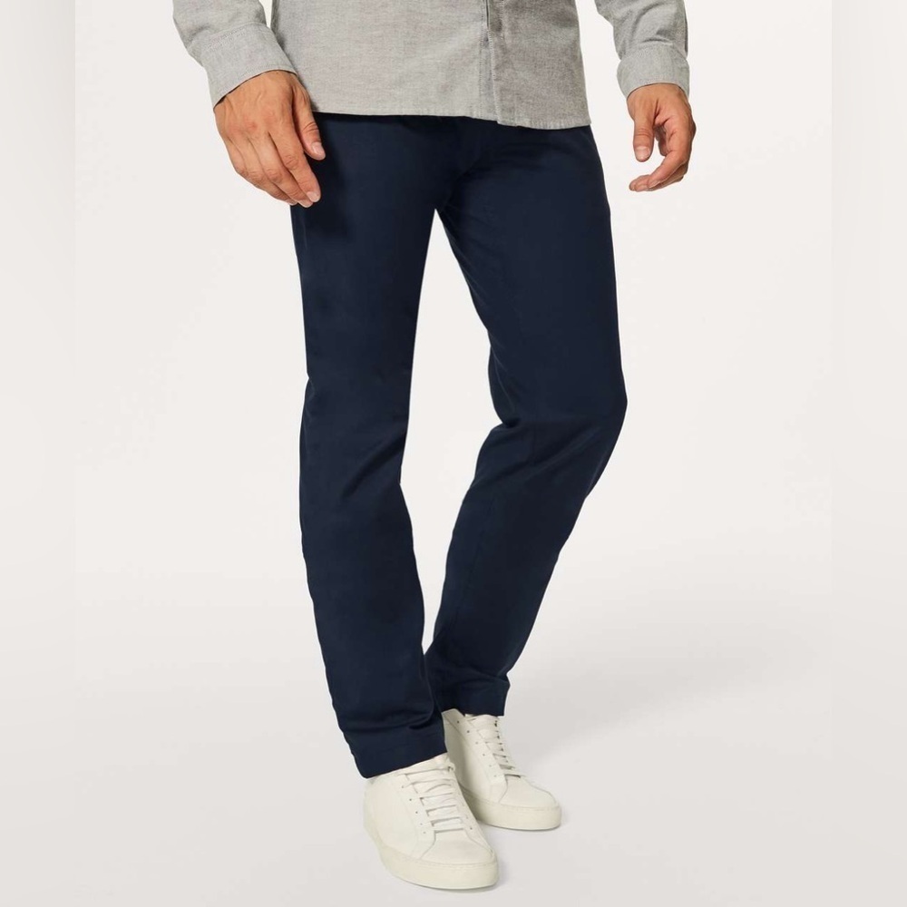LULULEMON Navy Commission Pants Classic Qwick Chino Size 28